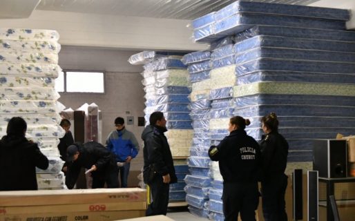 Envían a Comodoro los colchones que eran para la emergencia y que fueron secuestrados en Trelew