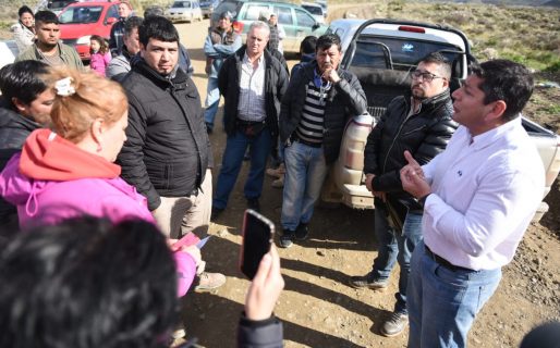 El municipio y vecinos de Km 18 acordaron el saneamiento del acceso a la escombrera