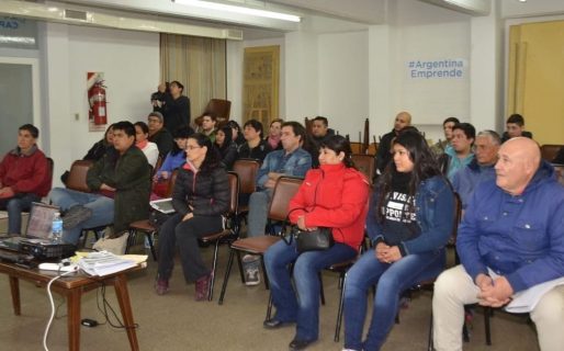 Trelew: previo al Encuentro de Mujeres, capacitaron a quienes ofrecerán comidas