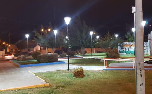 Realizan trabajos en la plaza del barrio 13 de Diciembre