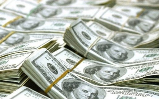 Cuarta caída en fila del dólar, que cerró a 38,51