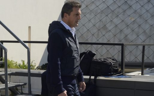 Massa busca que se rechace la baja de asignaciones