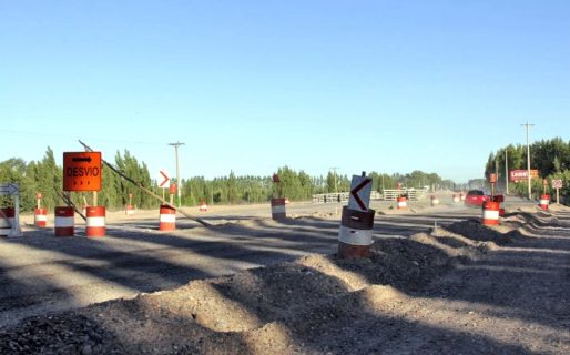 Hay 30 obras paralizadas que el gobierno busca reactivar