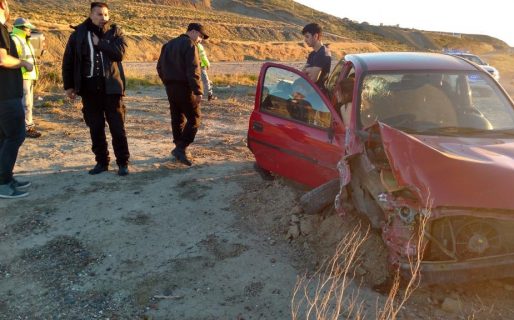 Dos jóvenes resultaron heridos en un choque