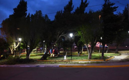 Reacondicionaron plaza de ingreso a barrio Castelli