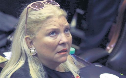 Carrió, amenazas y negociaciones