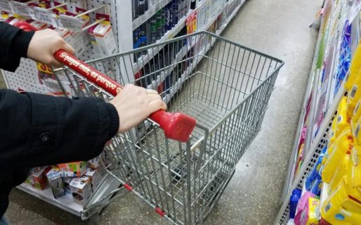 Fuerte caída en el consumo de alimentos básicos y medicamentos