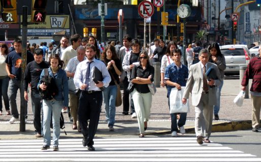 La confianza del consumidor cayó 3,1% en octubre