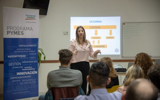 Pymes PAE amplía fronteras y desembarca en Camarones con propuestas de capacitación