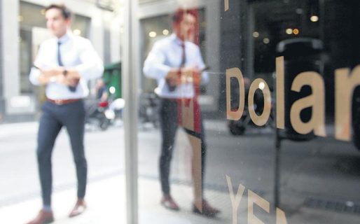 Ni la súper tasa puede calmar el dólar