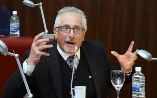 García: “Ir con el último padrón, sería vergonzoso”