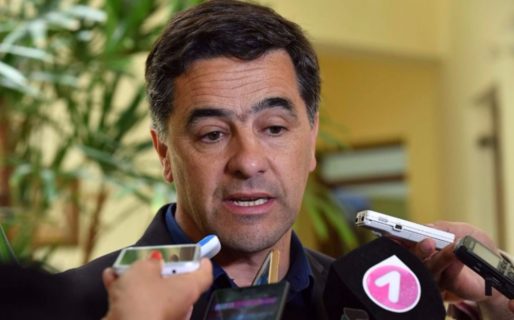 Alonso presentó su renuncia como ministro de la Producción