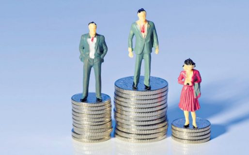 La mujer gana un cuarto menos