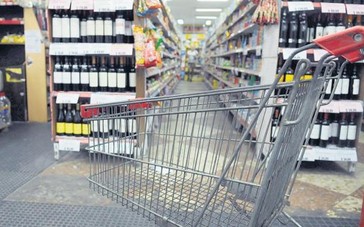 Las grandes cadenas de supermercados preparan subas del 10%