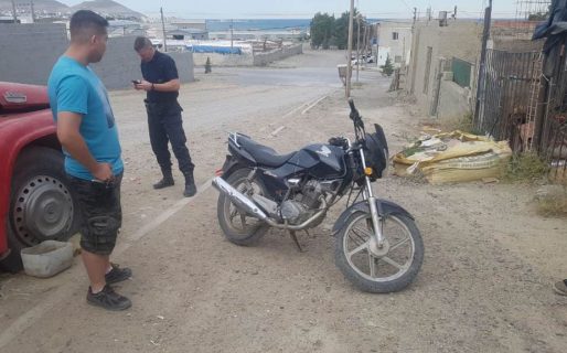 Incautan una camioneta y una moto que tenían pedido de secuestro