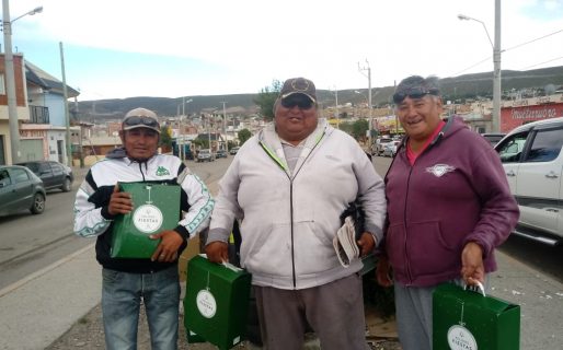 UOCRA entregó cajas navideñas a canillitas de la ciudad