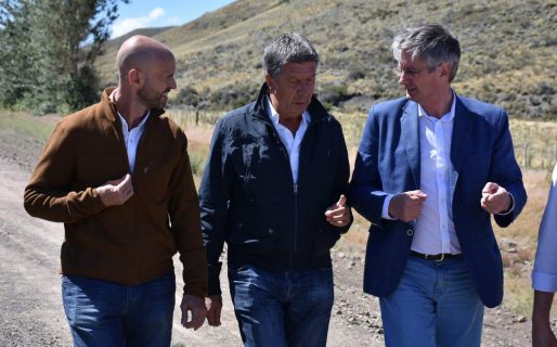 En Esquel, Menna y Dietrich recorrieron obras a cargo de Nación