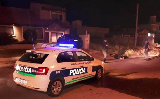 La Policía recuperó una moto y evitó el intento de robo de neumáticos en Comodoro