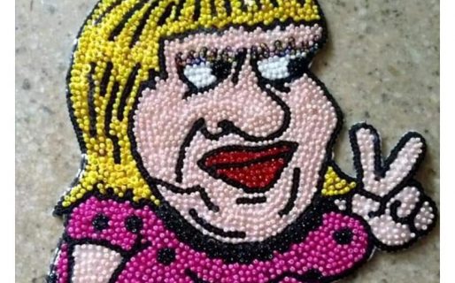 Ana Llanos tiene una nueva muñeca de campaña