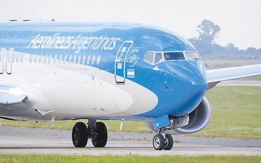 Coronavirus en Argentina: Aerolíneas Argentinas suspende a unos 8 mil trabajadores