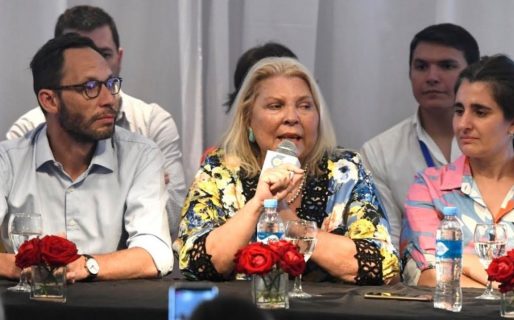 Carrió arrancó 2019 con menos amigos en el poder y una advertencia para Macri