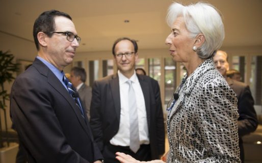 Por la suba del dólar Dujovne se reunirá con el FMI