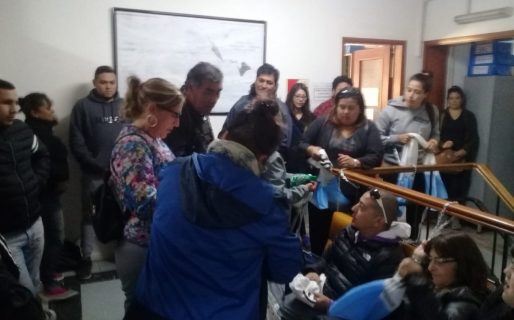 ATE Comodoro mantiene una vigilia en Supervisión de Escuelas