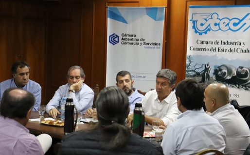 “Nuestras propuestas para generar empleo y desterrar la corrupción son concretas», dijo Menna