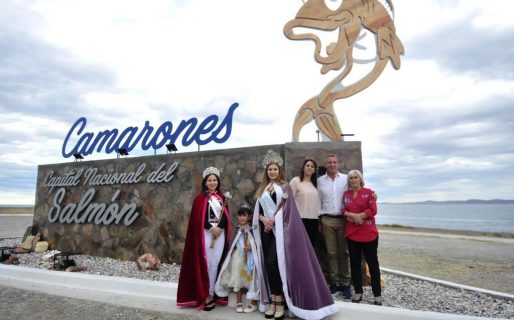 En Camarones, Arcioni inauguró obras financiadas por el bono provincial y firmó convenios