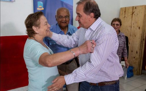Linares entregó subsidios por más de 4,5 millones de pesos a instituciones comodorenses