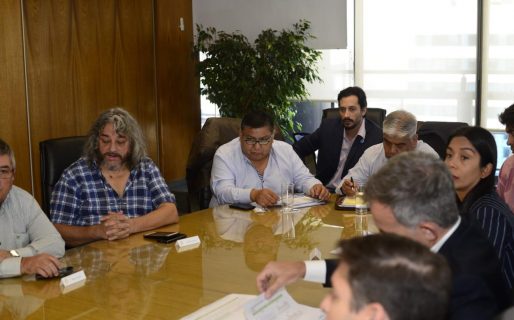 “Vamos a esperar la inflación de marzo para cerrar los números del aumento”