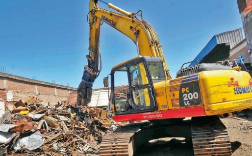 Desguaces y chatarra en aumento: Así son los cementerios de la industria