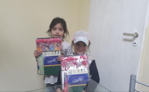 UOCRA continúa entregando kits escolares a desocupados