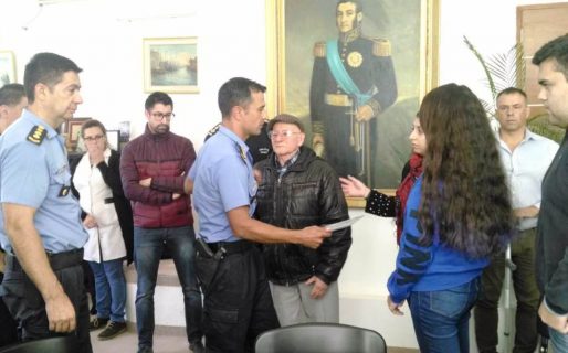 La Policía homenajeó al comisario Néstor Chávez, a un año de su fallecimiento