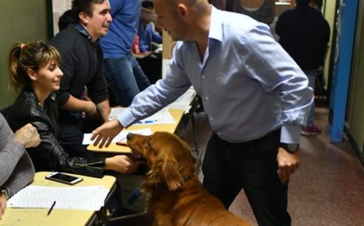 Un perro le quiso robar protagonismo a Sastre
