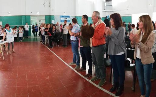 El Municipio entregó equipamiento a la Escuela N° 104