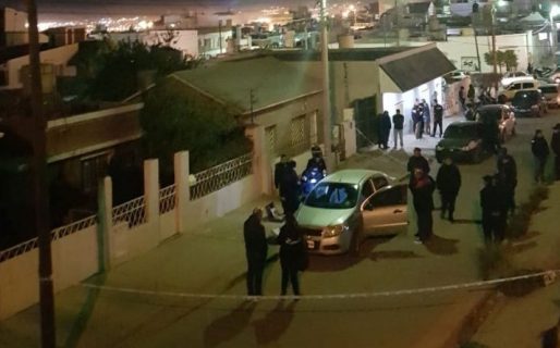 La mujer que apareció muerta en su auto sufrió un ACV