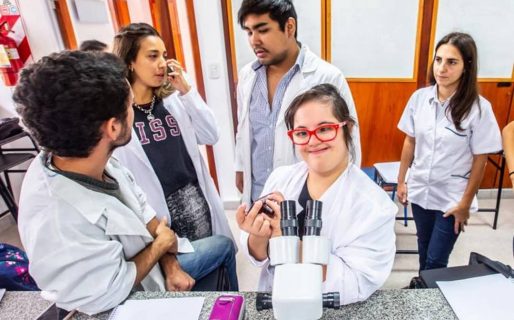 Eva, la primera universitaria con síndrome de Down en Salta