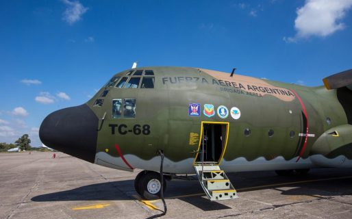Recuperan el primer avión militar que aterrizó en Malvinas al comienzo de la guerra