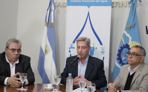 “Estamos reconstruyendo la única vía de acceso al barrio Los Arenales”