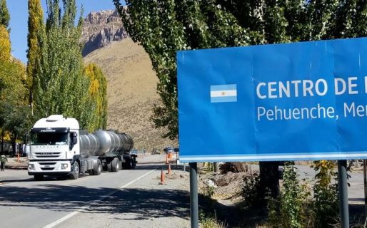 Argentina y Chile abren un nuevo «corredor bioceánico» para el transporte pesado
