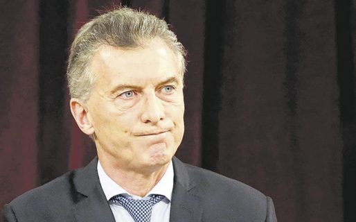 La imagen negativa de Macri pasó por primera vez el 60%
