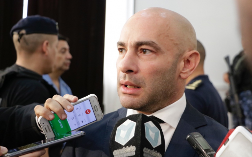 Depositaron los sueldos a Educación, IPV, Lotería y Policía