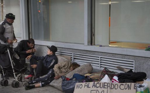 Un plan social alcanza para menos que en 2001