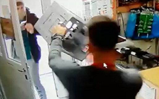 Trelew: fiambrero enfrentó a un ladrón armado y lo sacó del negocio con un cajón de cervezas