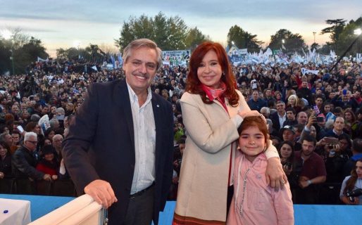 Alberto Fernández junto a CFK: «Entre todos vamos a sacar al país de la postración»