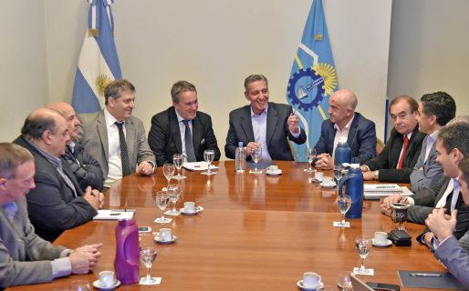 Arcioni y Peirano generan medidas que estimulen la producción y el empleo