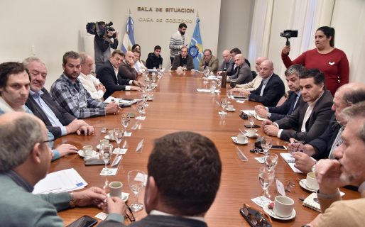 Provincia busca impulsar medidas que frenen el desempleo