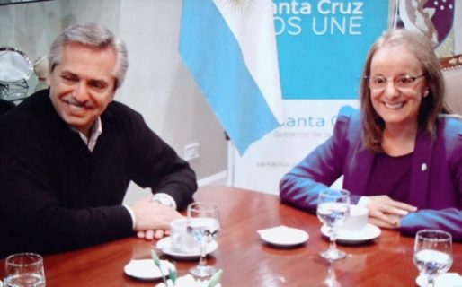 En su primer acto oficial, Alberto Fernández se reunió con Alicia Kirchner