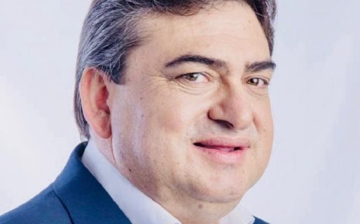 Por el PICh y con apoyo de una parte del PACh, «El Gitano» Debonat oficializó su lista